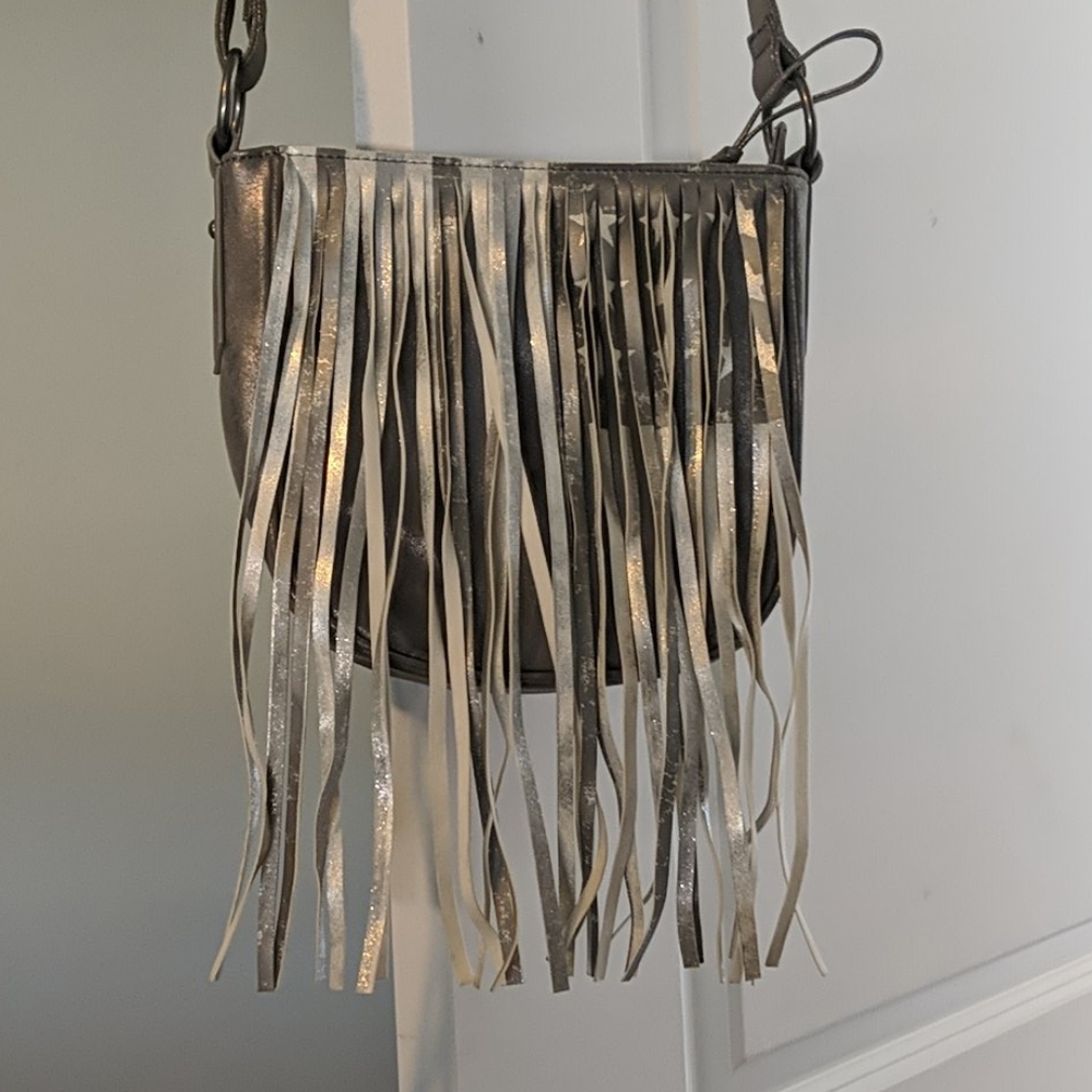 Miss me silver flag purse